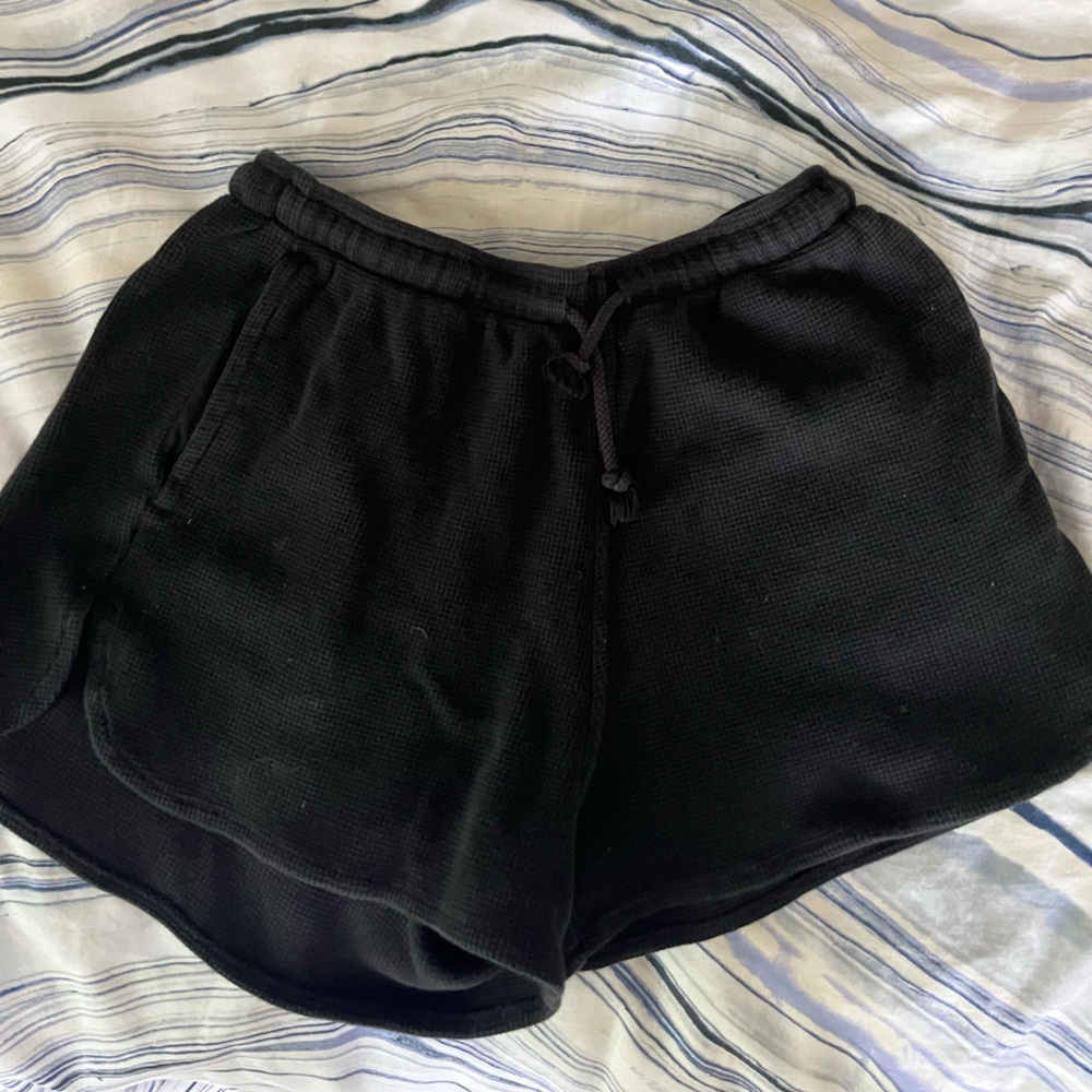 Brandy Melville black shorts